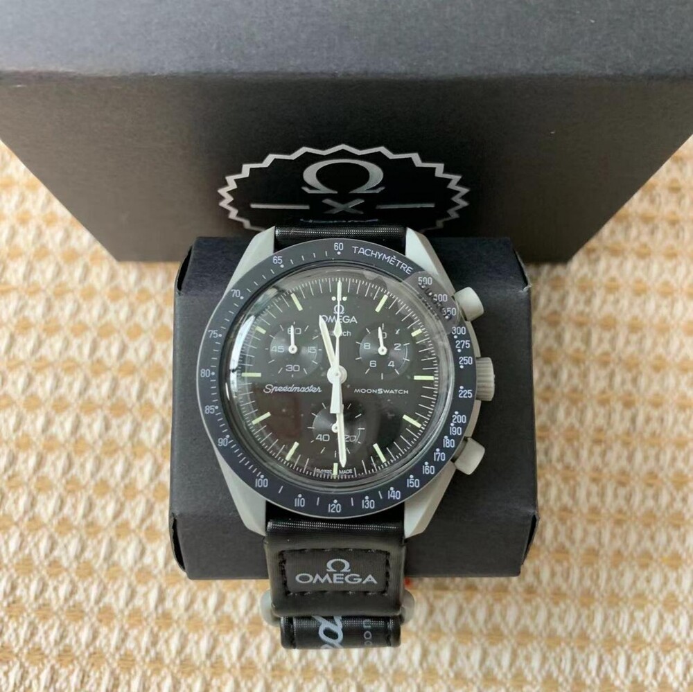 Swatch x Omega MoonSwatch Mission to Moon Watch